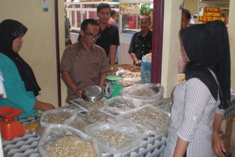Nostalgia Ahmad Fikri Bersama Pedagang Pasar