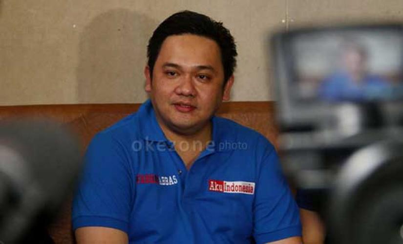 Sambil Menangis, Farhat Bersumpah Tak Telantarkan Istri & Anak