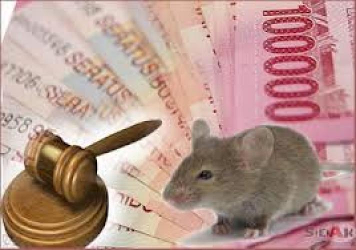 Tersangka Korupsi, Assisten I Setdakab Meranti �Ditahan�