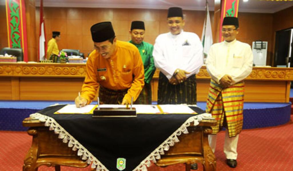 APBD Siak 2015 Disahkan Rp.3,2 T