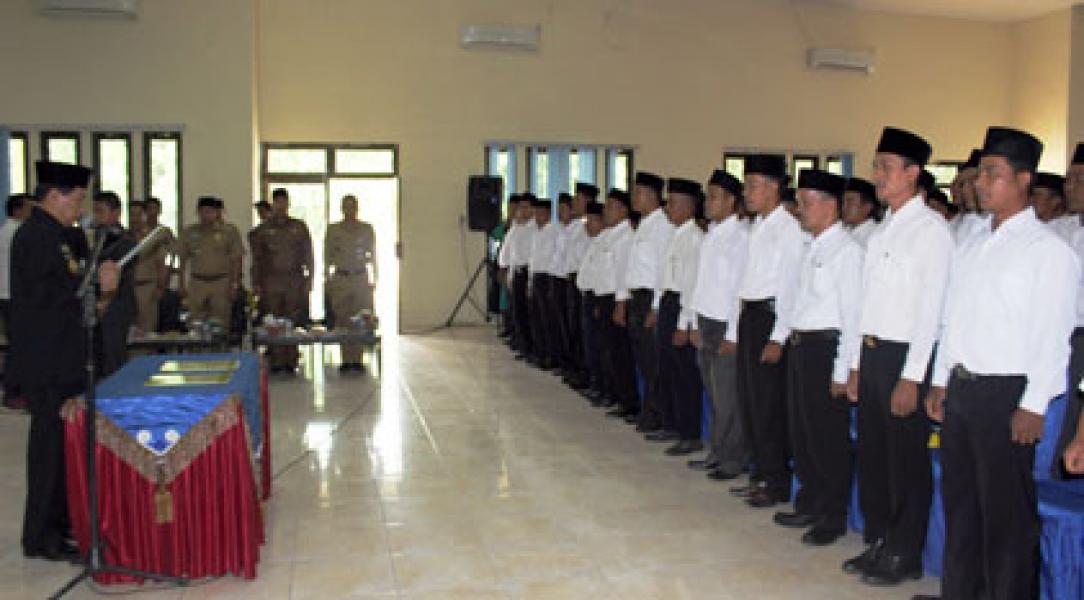 Achmad Lantik 247 Pengurus BPD 47 Desa di Rohul