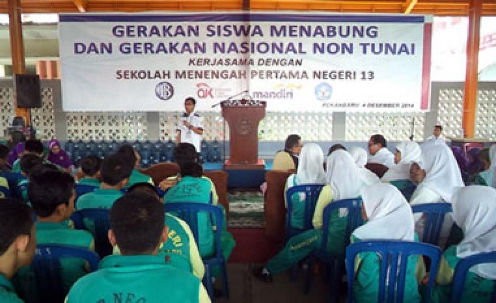 BI Sosialisasi Gemar Menabung di SMPN 13