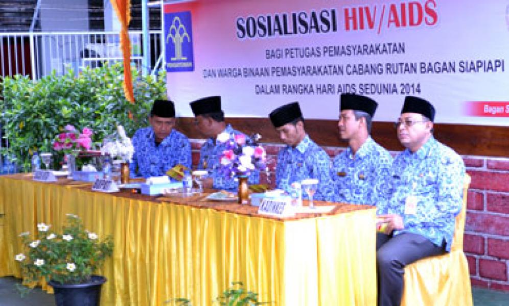 Bupati Rohil Sambangi Rutan Bagan Siapiapi