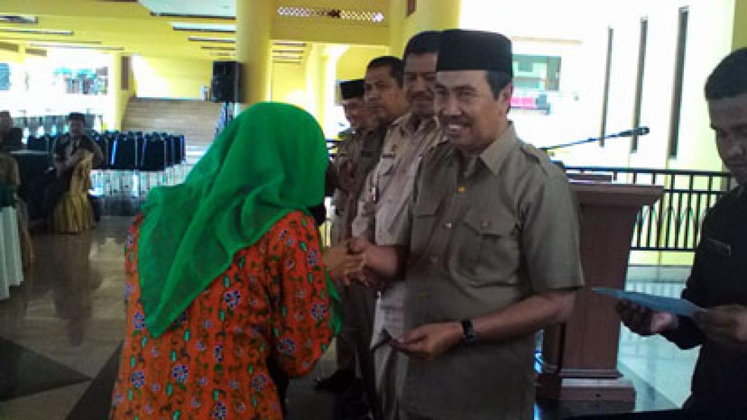 Bupati Siak Berikan Bonus Umroh Kepada Qori dan Qoriah Berprestasi