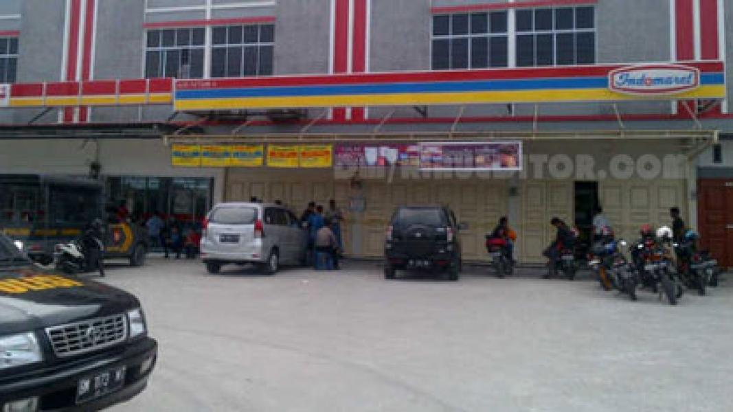 Indomaret Jalan Air Hitam Dibobol Maling, Kerugian Ratusan Juta