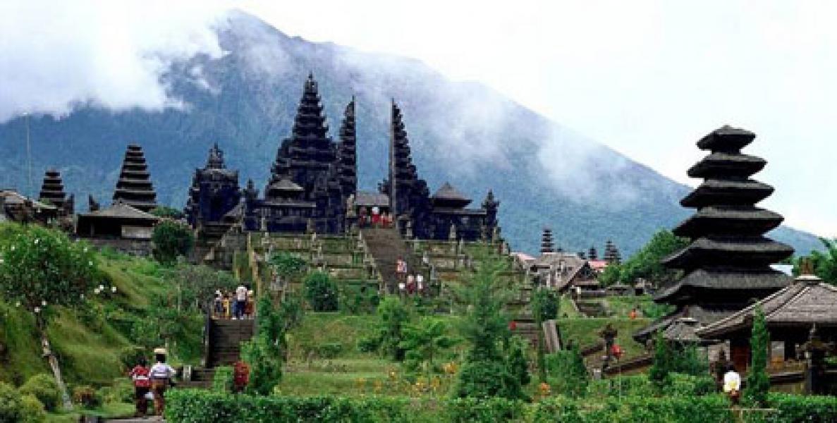 Inilah Penyebab Pariwisata Indonesia Keteteran dari Thailand