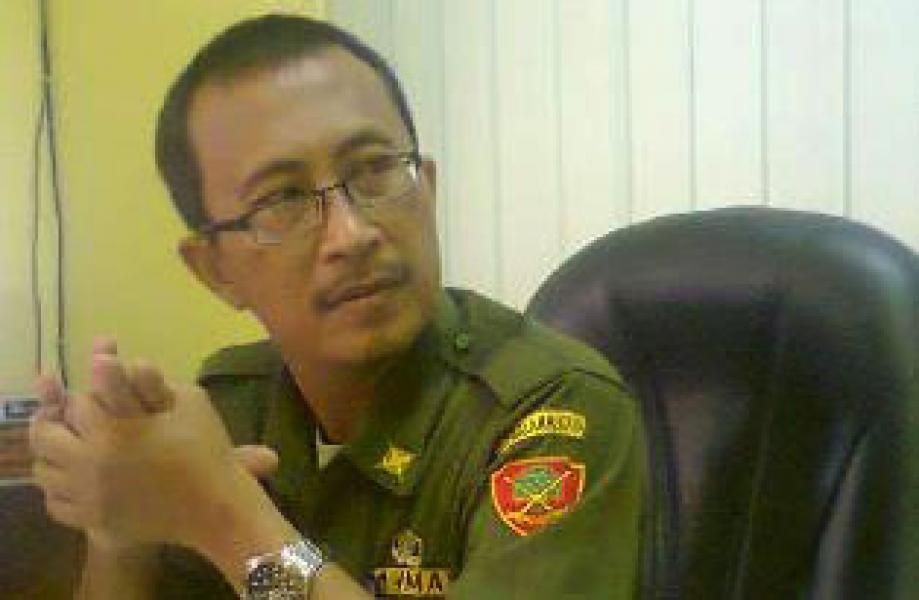 Kadiskes Minta Kades Pantau dan Awasi Kinerja Bidan Desa