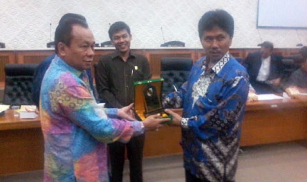 Pansus DPRD Pekanbaru Sadur Konsep Apartemen Rakyat Milik Kota Bandung