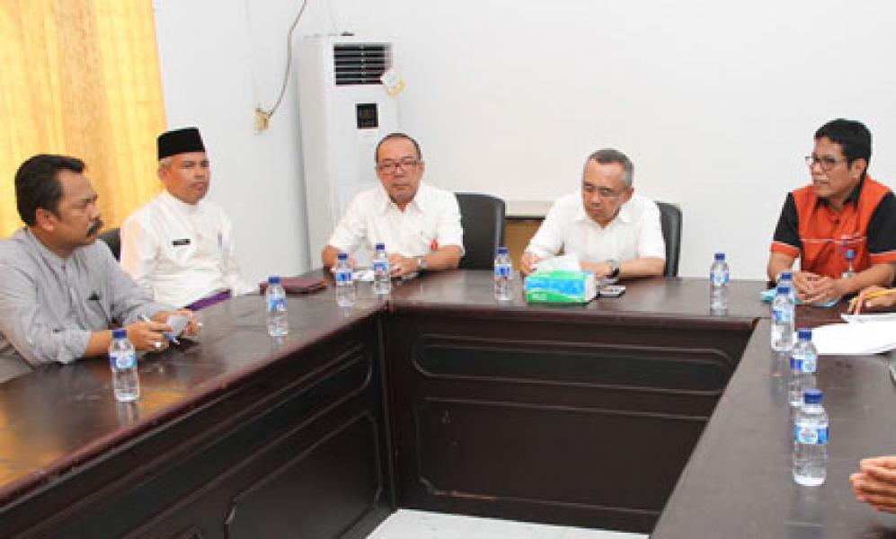 Plt Gubri Instruksikan Seluruh Dinas Lakukan Pelayanan Satu Pintu
