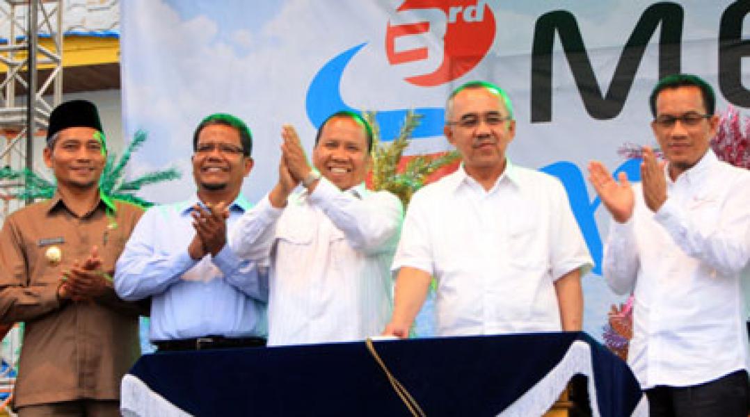 Plt. Gubri Canangkan Baksos Kes Provinsi Riau 2014 di Kabupaten Meranti