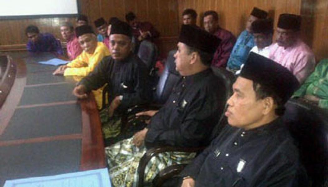 Ratusan Mahasiswa UIR Silaturrahmi ke LAM Rohul