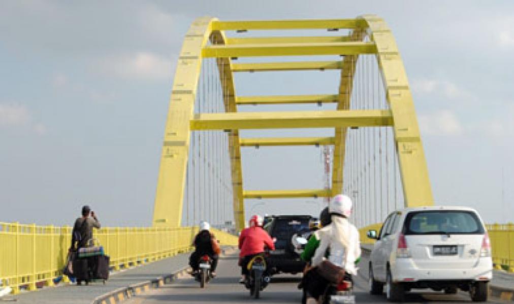 Sehari Dibukanya Jembatan Siak III Arus Lalu Lintas Normal