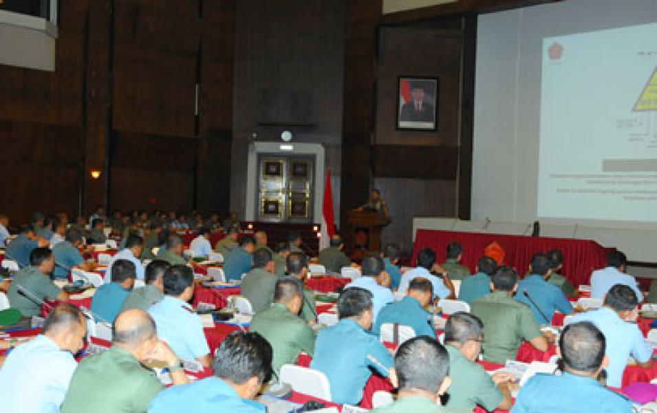 TNI Bantu Percepatan Pembangunan Daerah