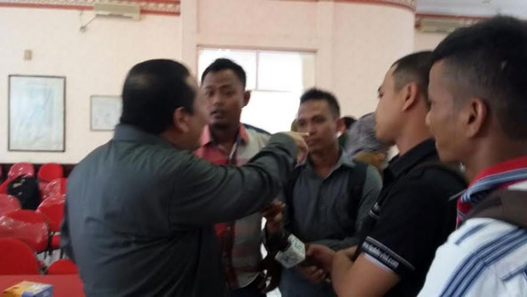 Anshari Kadir Lecehkan Profesi Wartawan