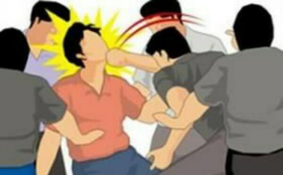 Ditabrak Korbannya, Jambret Babak Belur Dihajar Massa
