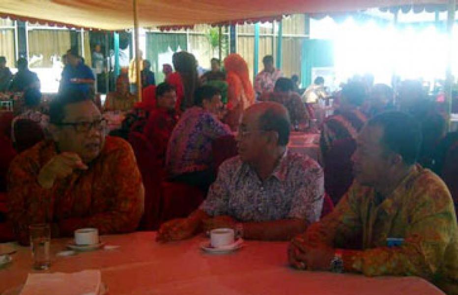 IUMK Lebihi Target, Bupati Pelalawan Terima Penghargaan dari Menkop dan UKM