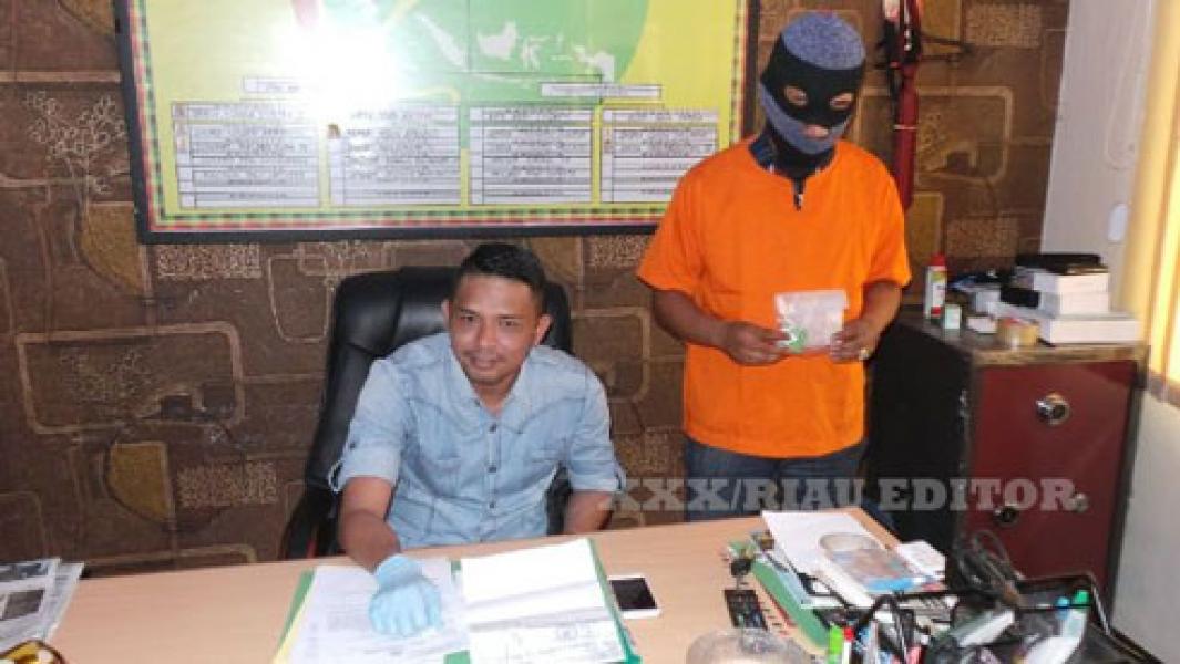 Selain IR, Polisi Kejar Oknum Lainnya Berpangkat Brigadir Dengan Ribuan Ekstasi