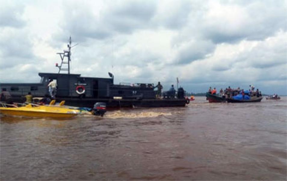 1 Mayat Wanita dan Bayi 11 Bulan Korban Speed Boat Gertiga Express di Teluk Meranti Dalam Pencarian