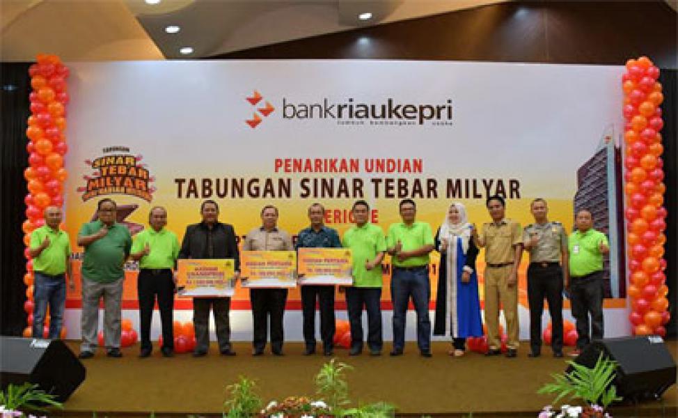 704 Nasabah Raih Undian Sinar Tebar Milyar Bank Riau Kepri