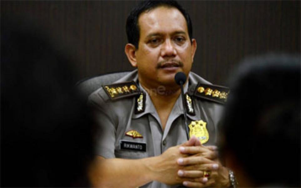 Bambang Tri Penulis Buku ‘Jokowi Undercover’ Ditahan di Polda Metro