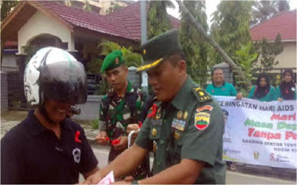Bersama Dengan KPA, Kodim 0314/Inhil Lakukan Sosialisasikan Bahaya HIV dan AIDS