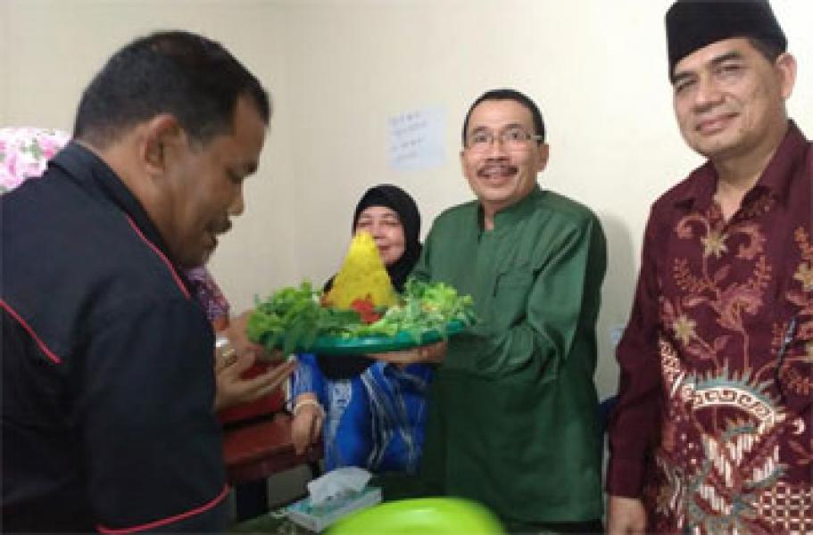 Bersempena HUT Ke 62, DR Syahril Launching Media Focusnews Grup
