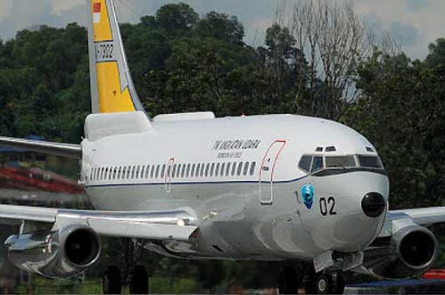 Boeing 737-200 Surveillance AI-7302 TNI AU Laksanakan Latihan Terbang Malam
