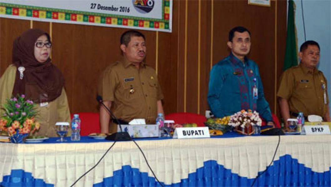 Bupati Amril Instruksikan SKPD Percepat Laporan Keuangan 2016