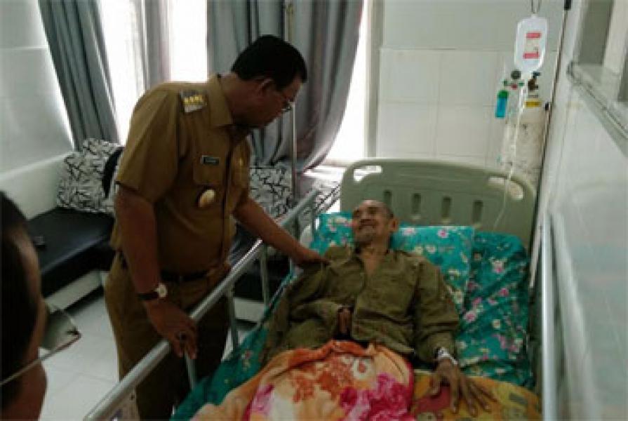 Bupati Suyatno: Semoga Ayah Pak Wabup Cepat Sembuh