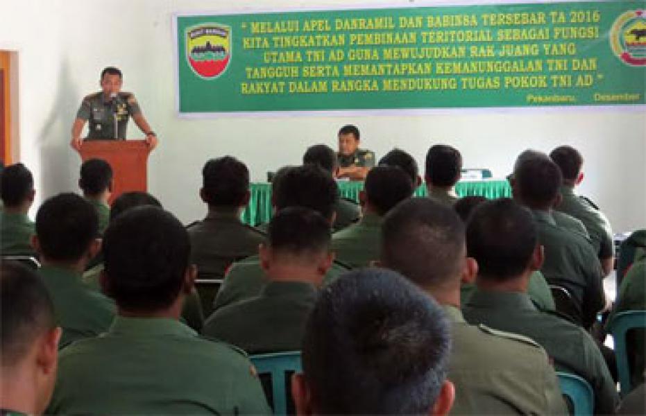 Dandim 0301/Pekanbaru Buka Apel Danramil dan Babinsa TA.2016
