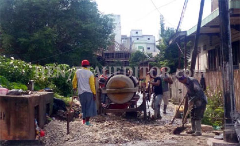 Diduga Tak Sesuai Bestek, Semenisasi di Jalan Manggis Bagan Kota Tak Gunakan Besi Angker