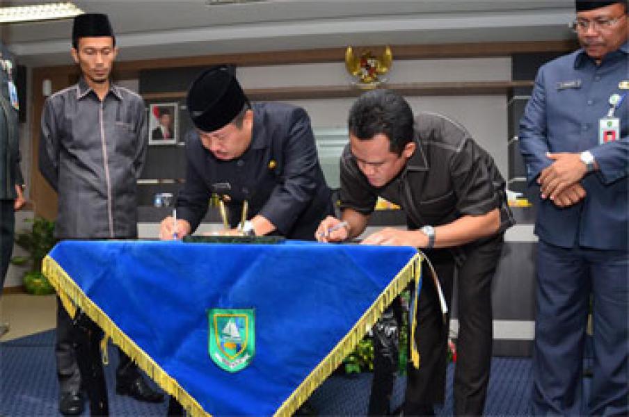 KUA-PPAS ABPD Bengkalis Tahun 2017 Ditandatangani