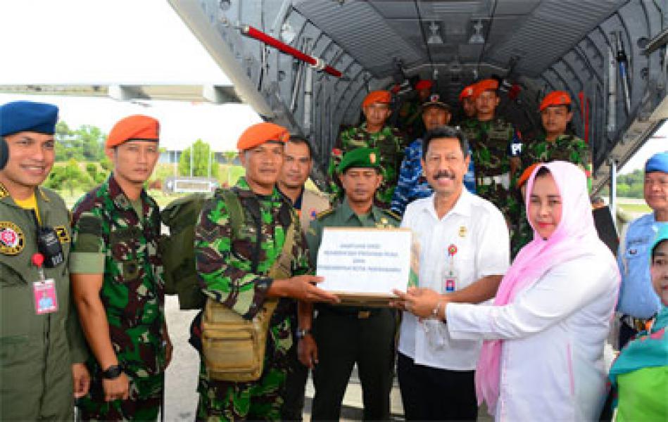 Kasrem 031/Wirabima Turut Melepas Bantuan Untuk Korban Gempa Pidie Aceh