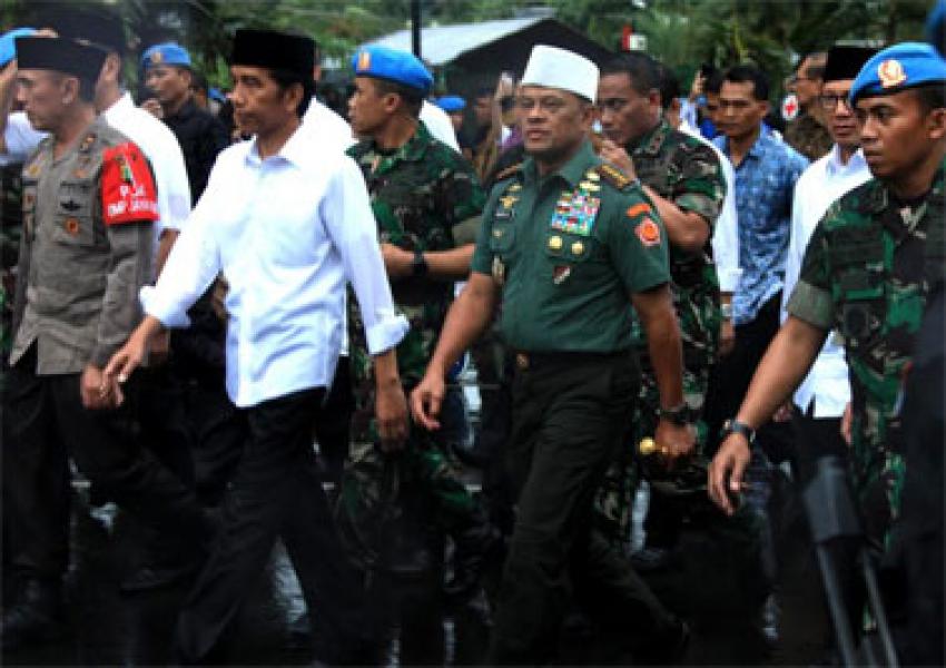 Panglima TNI Dampingi Presiden RI Temui Peserta Aksi Super Damai 212