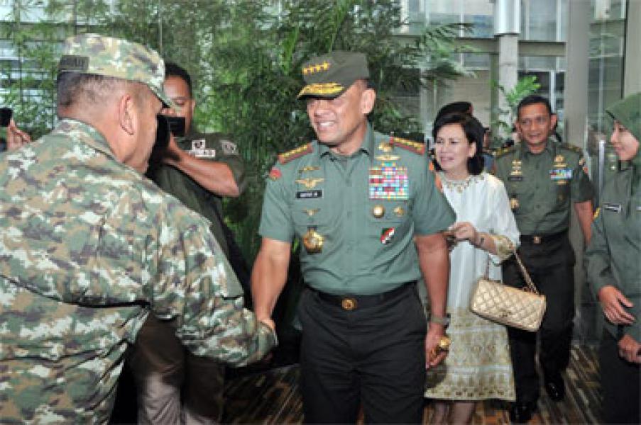 Panglima TNI Saksikan Gala Premier “I Leave My Heart In Lebanon”