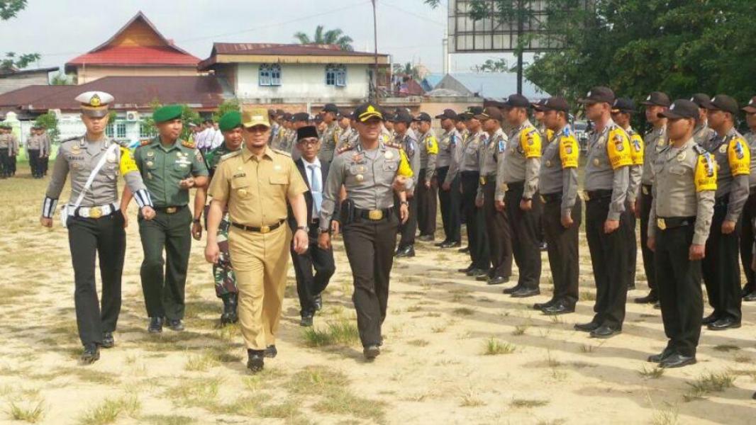 Polres Kampar Gelar Pasukan Ops Lilin Siak 2016 di Lapangan Pelajar Bangkinang