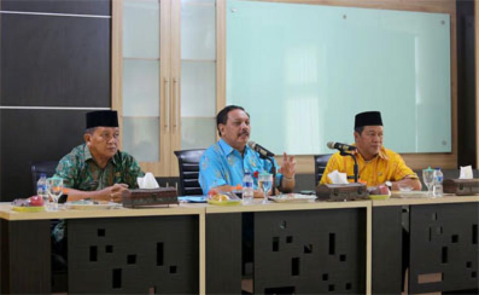 Sekda Inhil Pimpin Rapat Evaluasi, Target Realisasi 90 %
