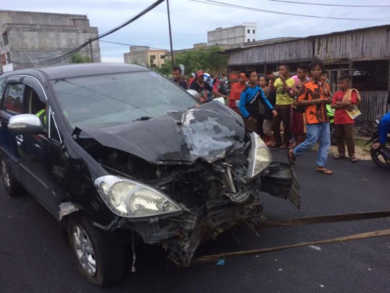 Sopir Ngantuk, Seorang Pengendara Motor Tewas Ditabrak PNS Bapas Riau