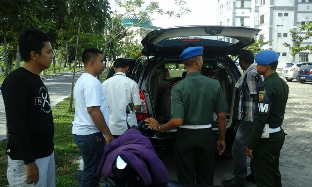 Tertangkap Tangan Curi Motor di Kampus UIN Susqa, Oknum TNI AD dihajar Massa