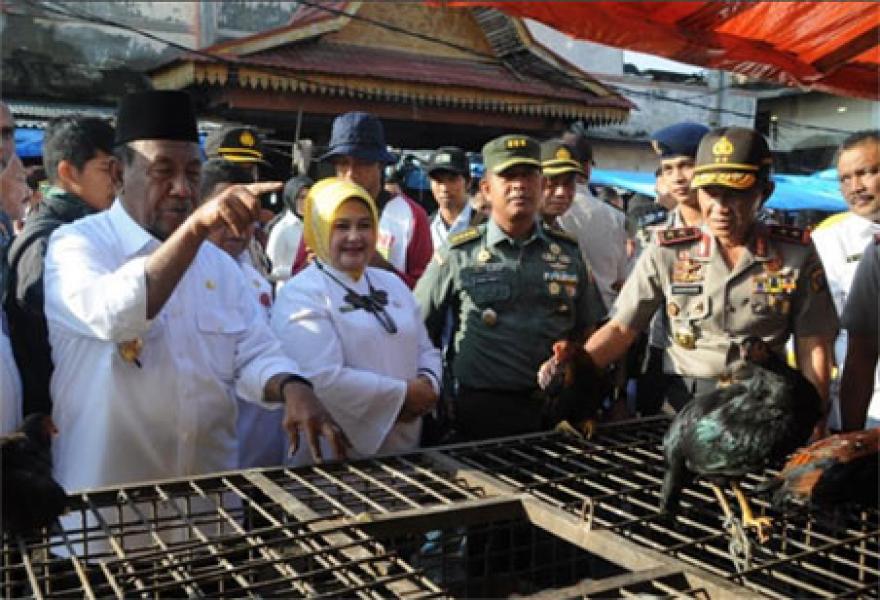 Jelang Natal Dan Tahun Baru, Korem 031/Wb Bersama Polda dan Pemprov Riau Sidak Pasar