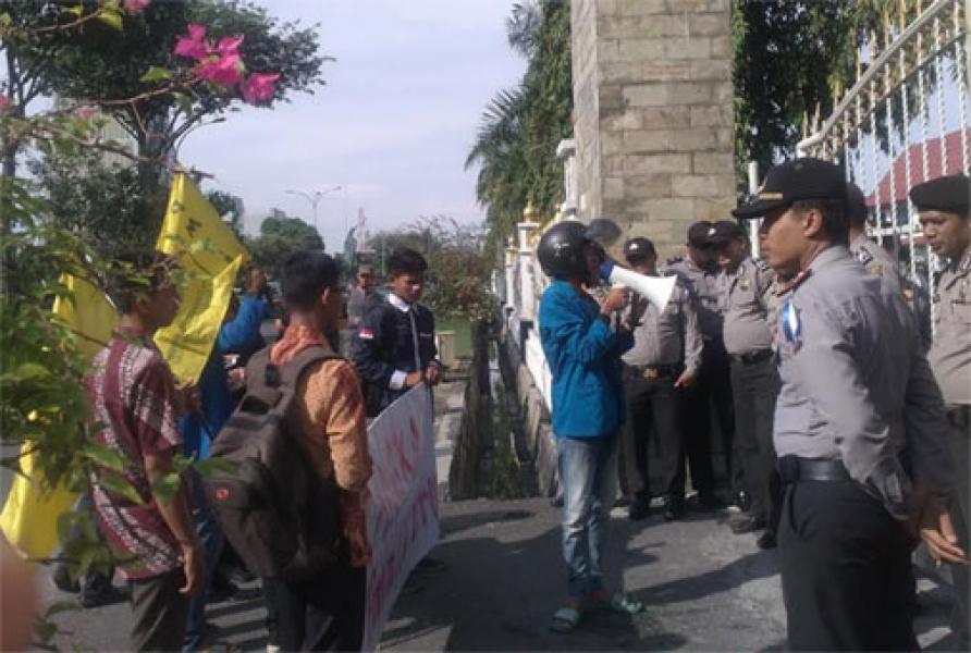 PMII Desak Kejati Riau Tangkap Dan Tersangkakan HM Haris Dalam Kasus DTT Pelalawan