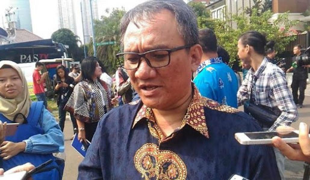 Andi Arief: Pelaku Perusakan Bendera Demokrat Mengaku Suruhan PDIP