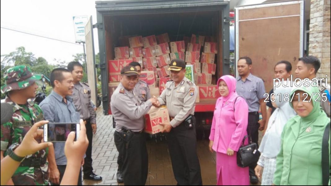 Kapolda Banten Distribusikan Bantuan Kemanusian dari Ibu.Cahyo Kumolo