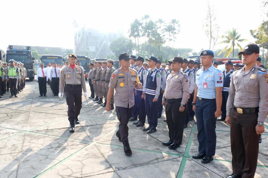 Kapolda Riau Pimpin Apel Operasi Lilin Muara Takus 2018