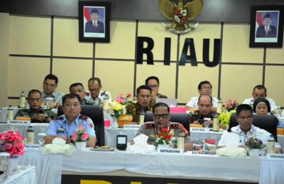 Kasrem 031/WB hadiri Video Conference Jelang Natal Dan Tahun Baru di Polda Riau
