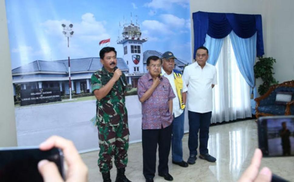 Panglima TNI: Tim Evakuasi TNI Sudah Diterjunkan di Lokasi Tsunami Selat Sunda