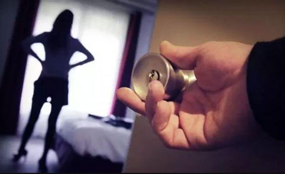 Polisi Bongkar Bisnis Prostitusi Online Via Instagram, Pelaku Tawarkan 50 Perempuan