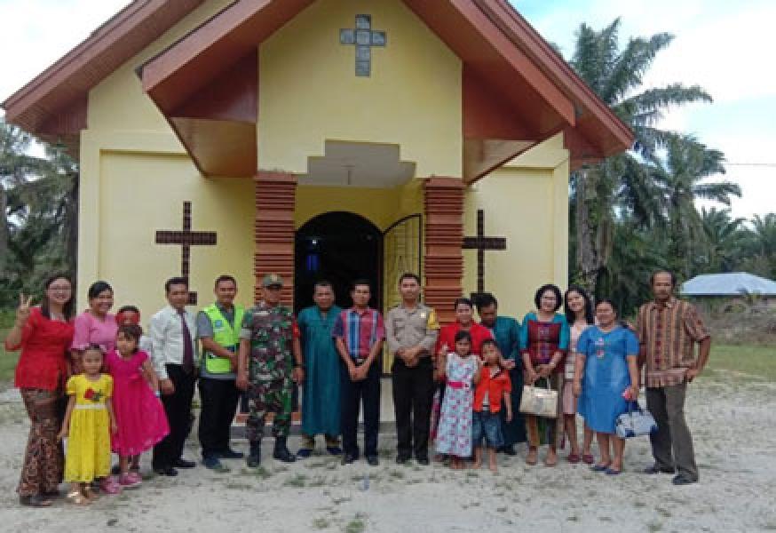 Sinergitas Babinsa Dan Bhabinkamtibmas Bukit Kapur Laksanakan Pengamanan Natal Dan Tahun Baru