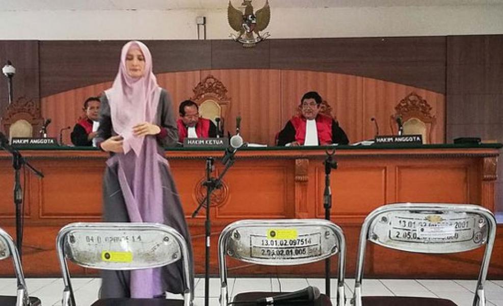 Suami Inneke Emosi Saat Ditanya Hakim Intensitas Gunakan Bilik Asmara