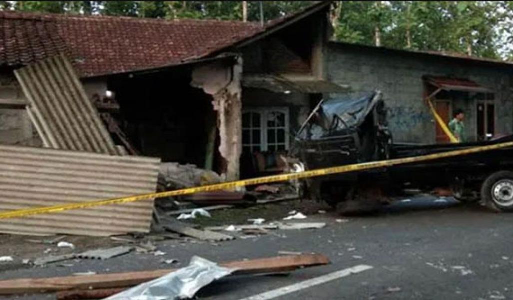 Tak Terima Kaca Dipecah, Sopir Pikap Tabrak 2 Remaja Hingga Tewas